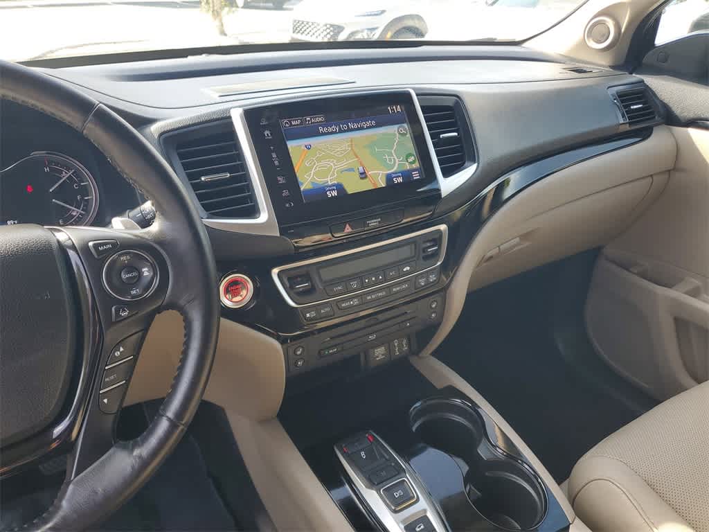 Thumbnail: 2018 Honda Pilot - 31