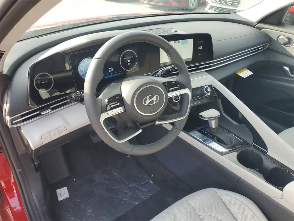 Thumbnail: 2025 Hyundai Elantra - 24