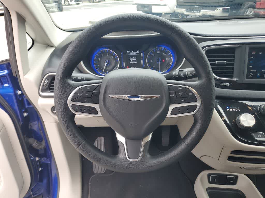 Thumbnail: 2020 Chrysler Pacifica - 22