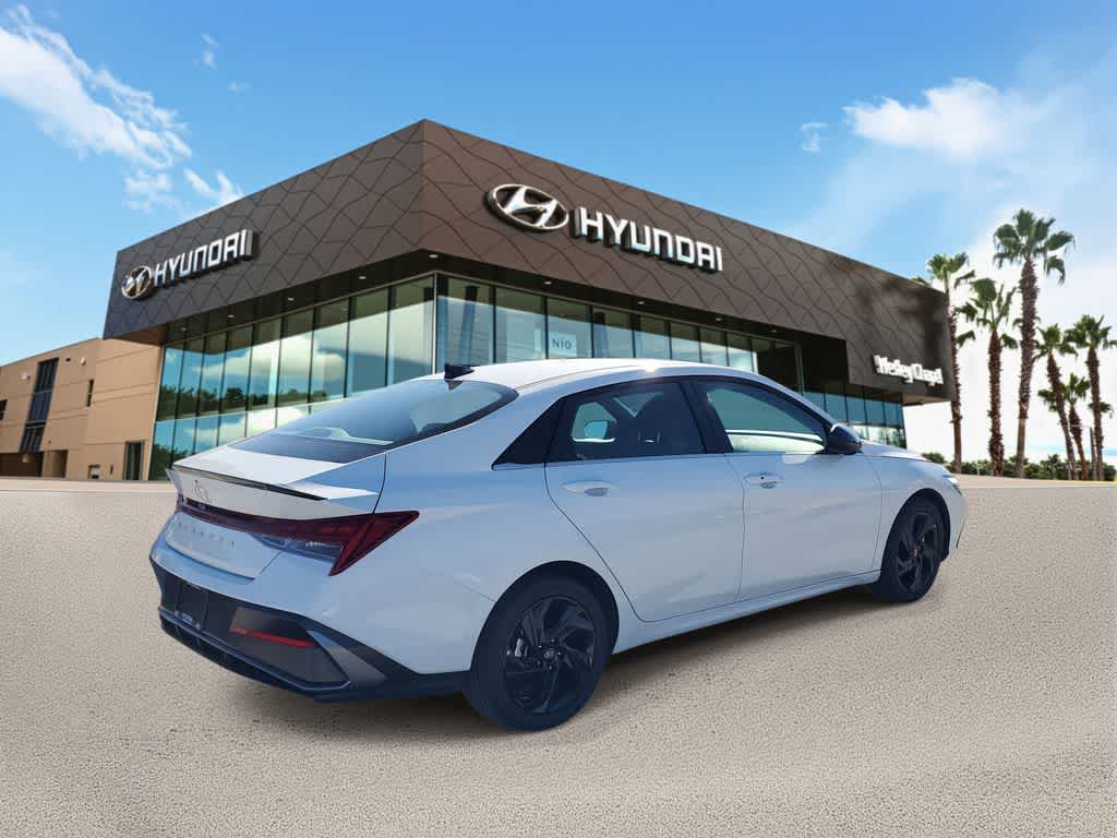 Thumbnail: 2026 Hyundai Elantra - 3