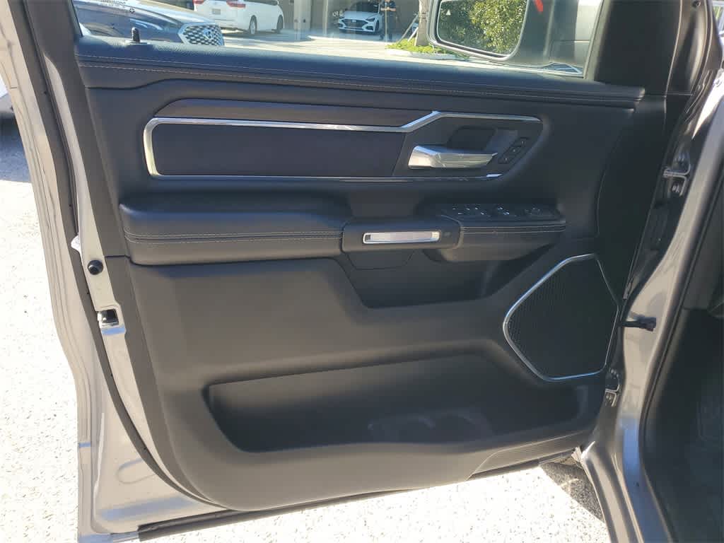 Thumbnail: 2025 RAM 1500 - 18