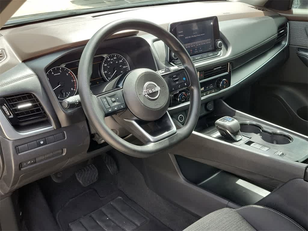 Thumbnail: 2022 Nissan Rogue - 21