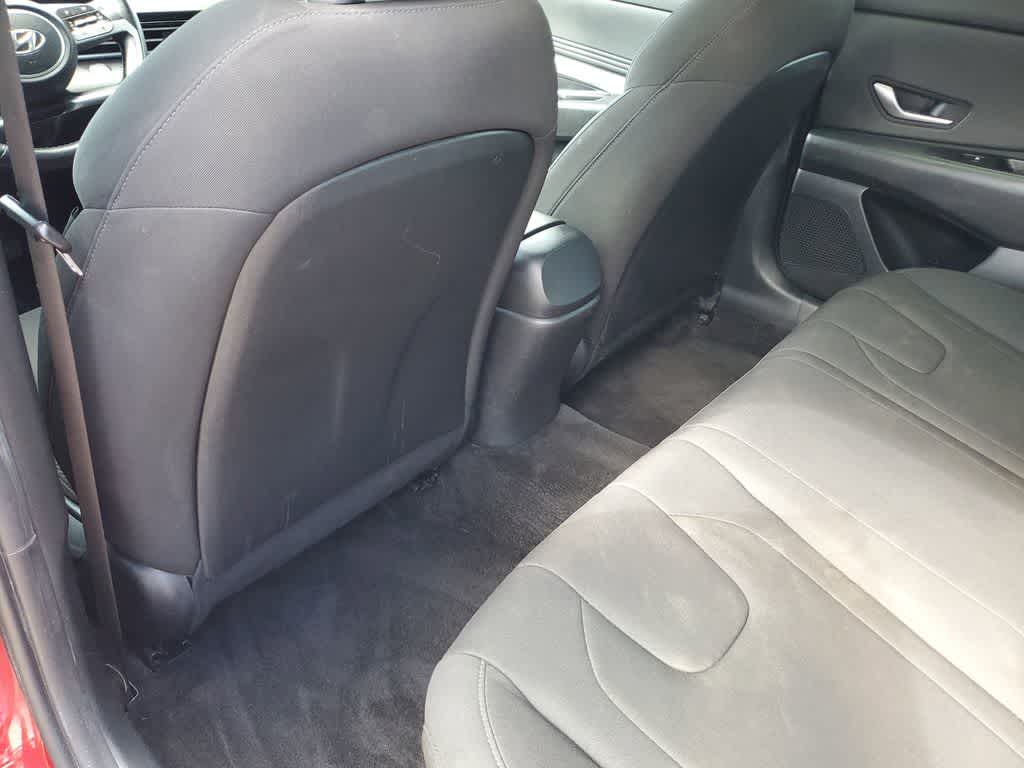 Thumbnail: 2023 Hyundai Elantra - 10