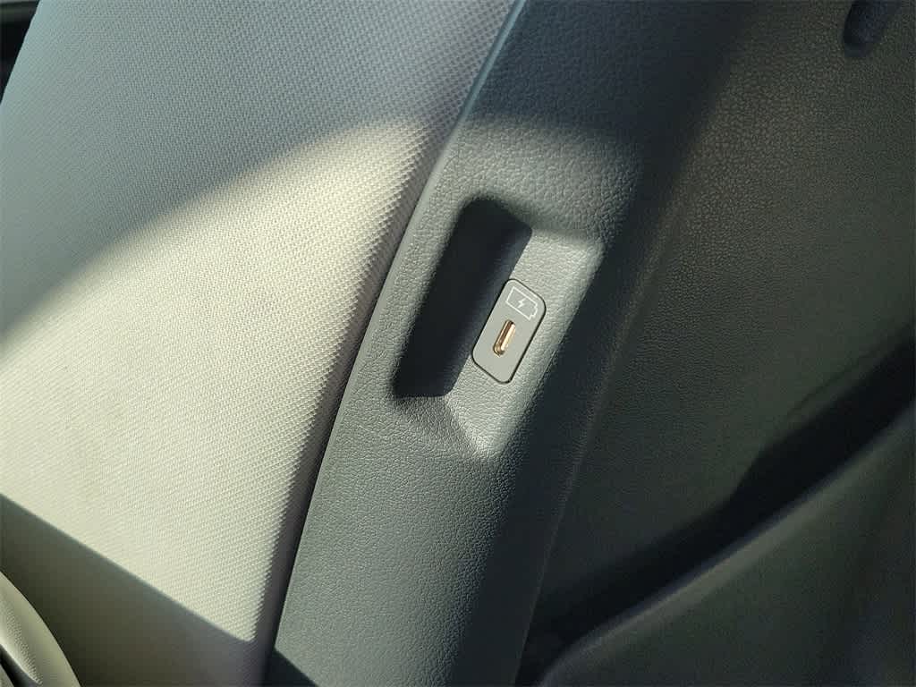 2025 Hyundai Santa Fe SE 13