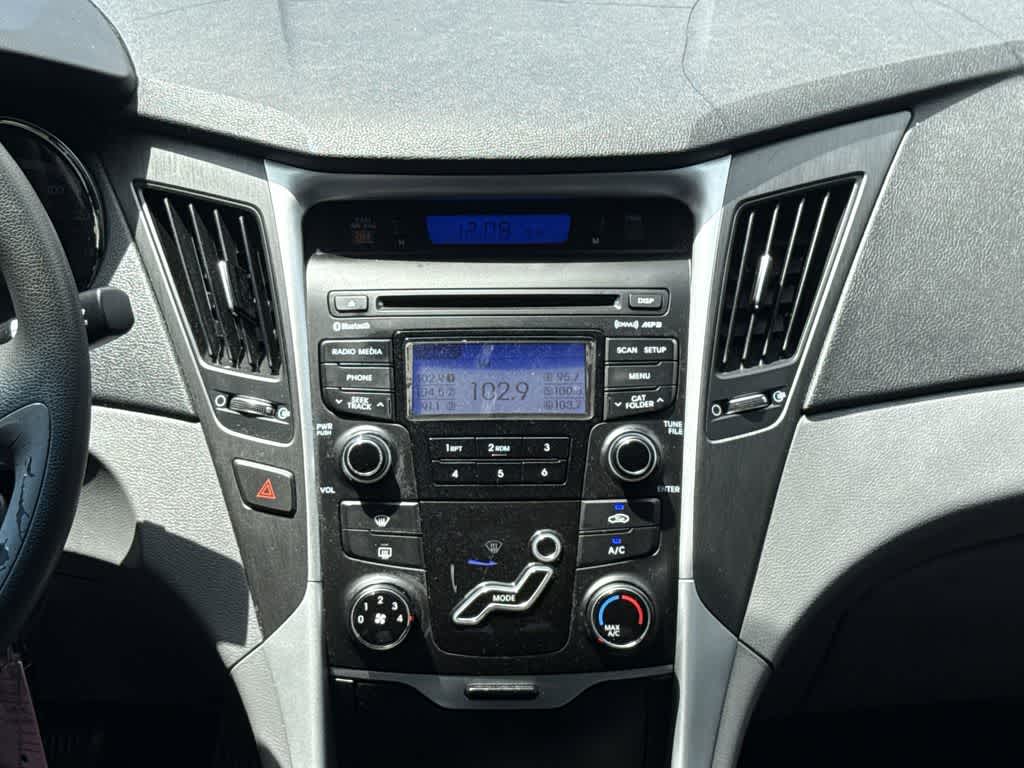 Thumbnail: 2013 Hyundai Sonata - 14