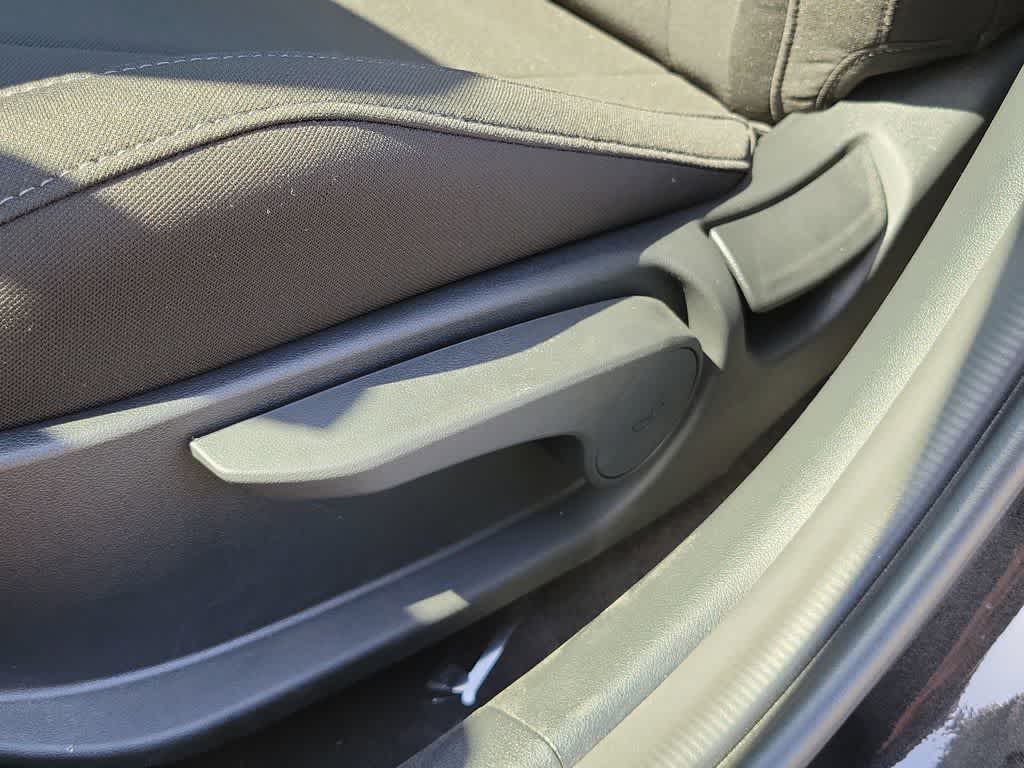 Thumbnail: 2025 Hyundai Elantra - 17