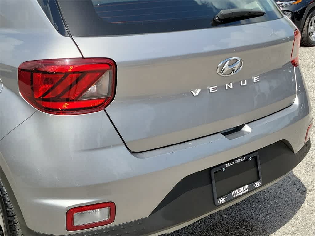 Thumbnail: 2023 Hyundai Venue - 6