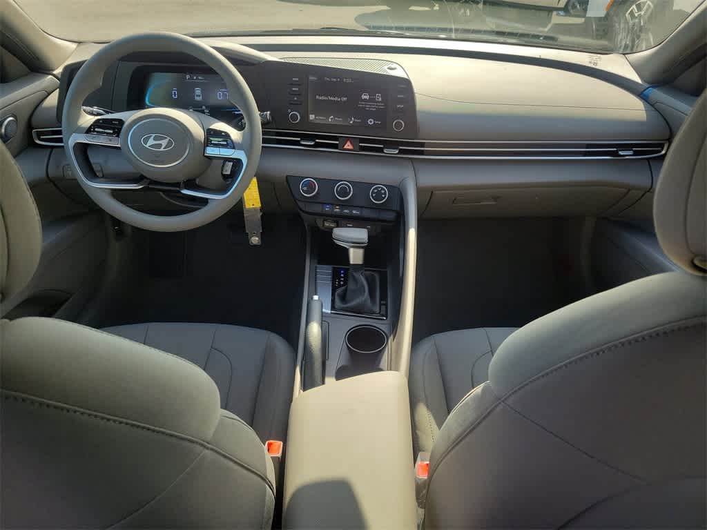 Thumbnail: 2025 Hyundai Elantra - 13