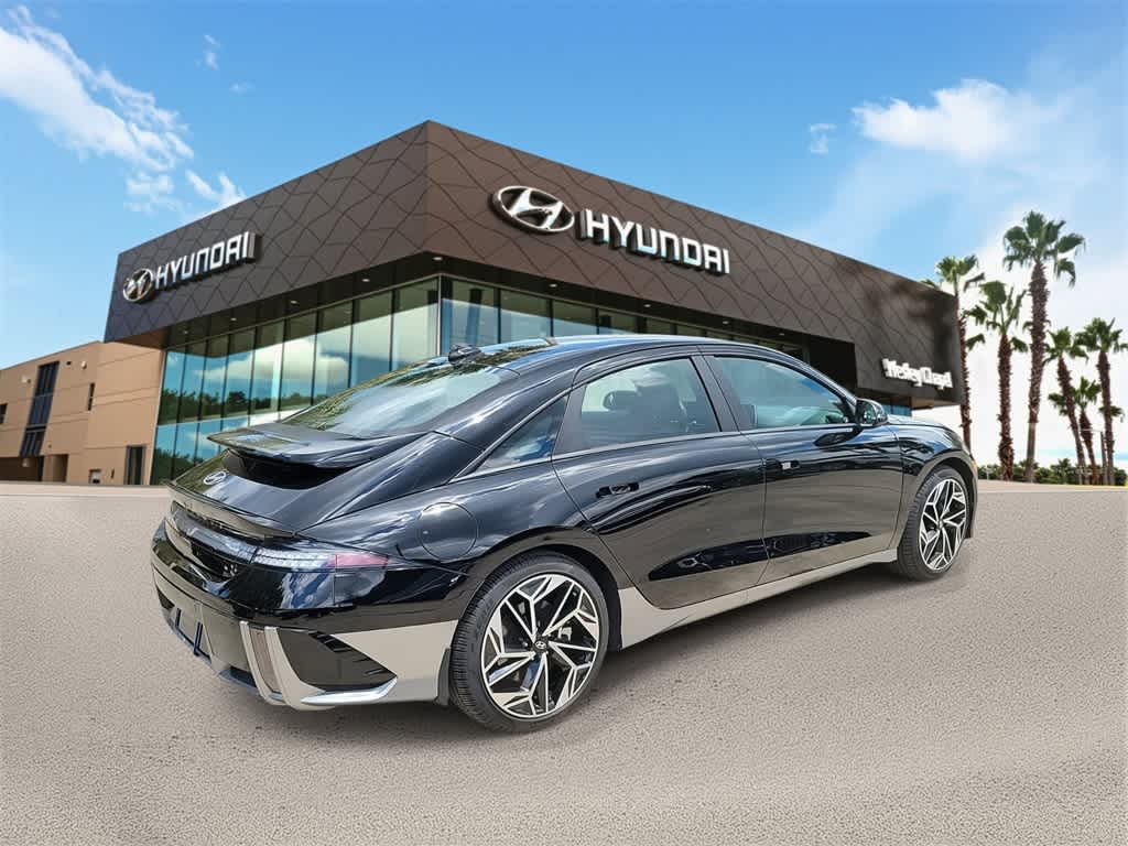 Thumbnail: 2023 Hyundai Ioniq 6 - 3