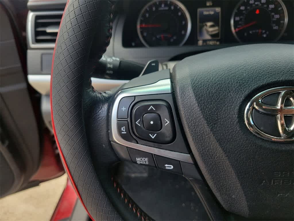 Thumbnail: 2016 Toyota Camry - 25
