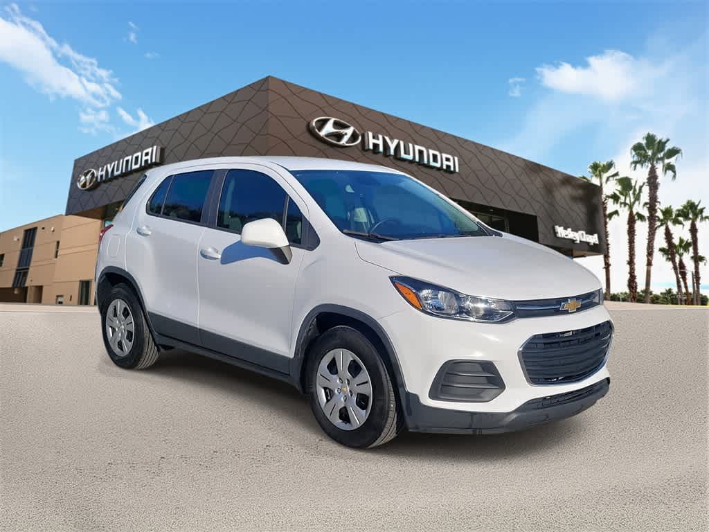 Thumbnail: 2019 Chevrolet Trax - 4