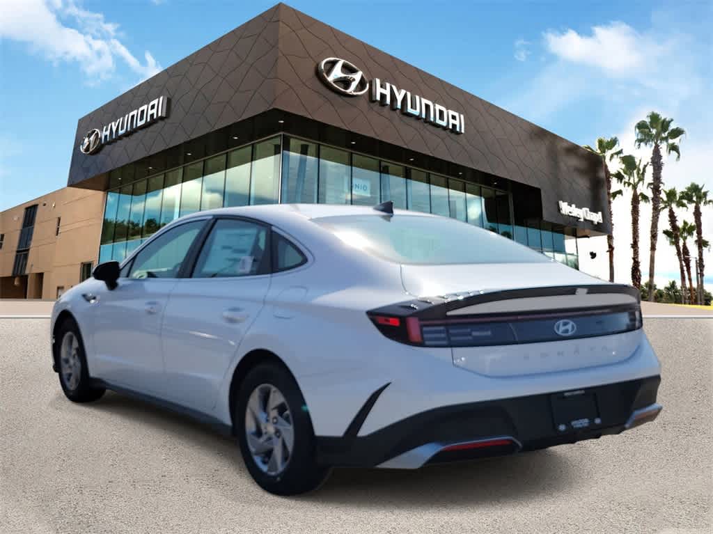 2025 Hyundai Sonata SE 2