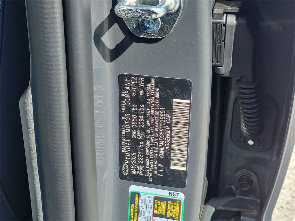 Thumbnail: 2025 Hyundai Elantra - 19