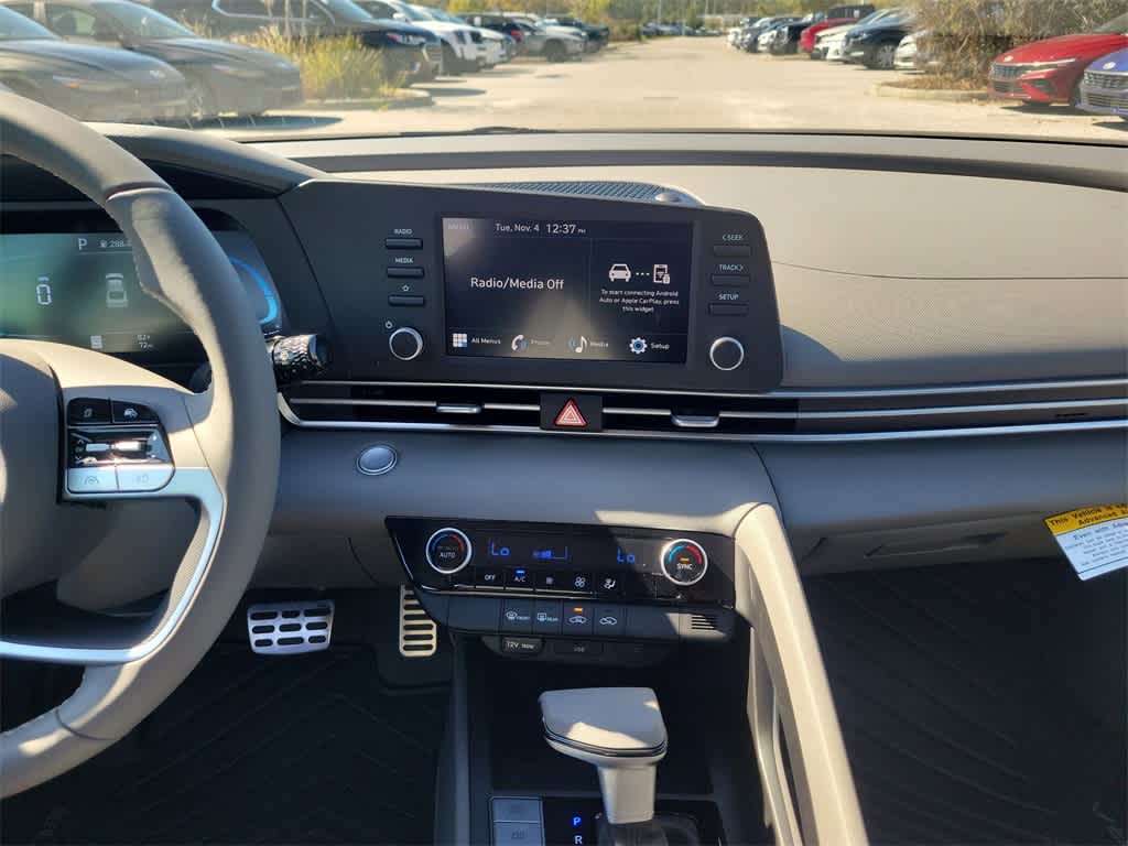 Thumbnail: 2025 Hyundai Elantra - 16