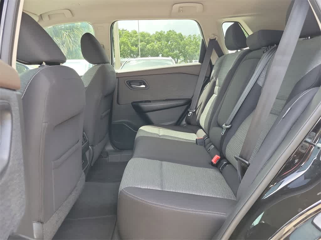 Thumbnail: 2022 Nissan Rogue - 12