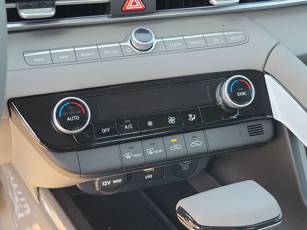 Thumbnail: 2025 Hyundai Elantra - 27