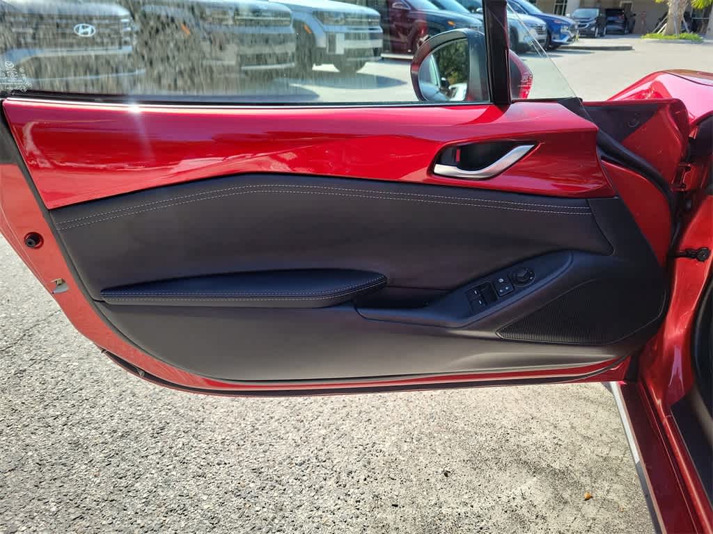 Thumbnail: 2024 Mazda MX-5 Miata - 14