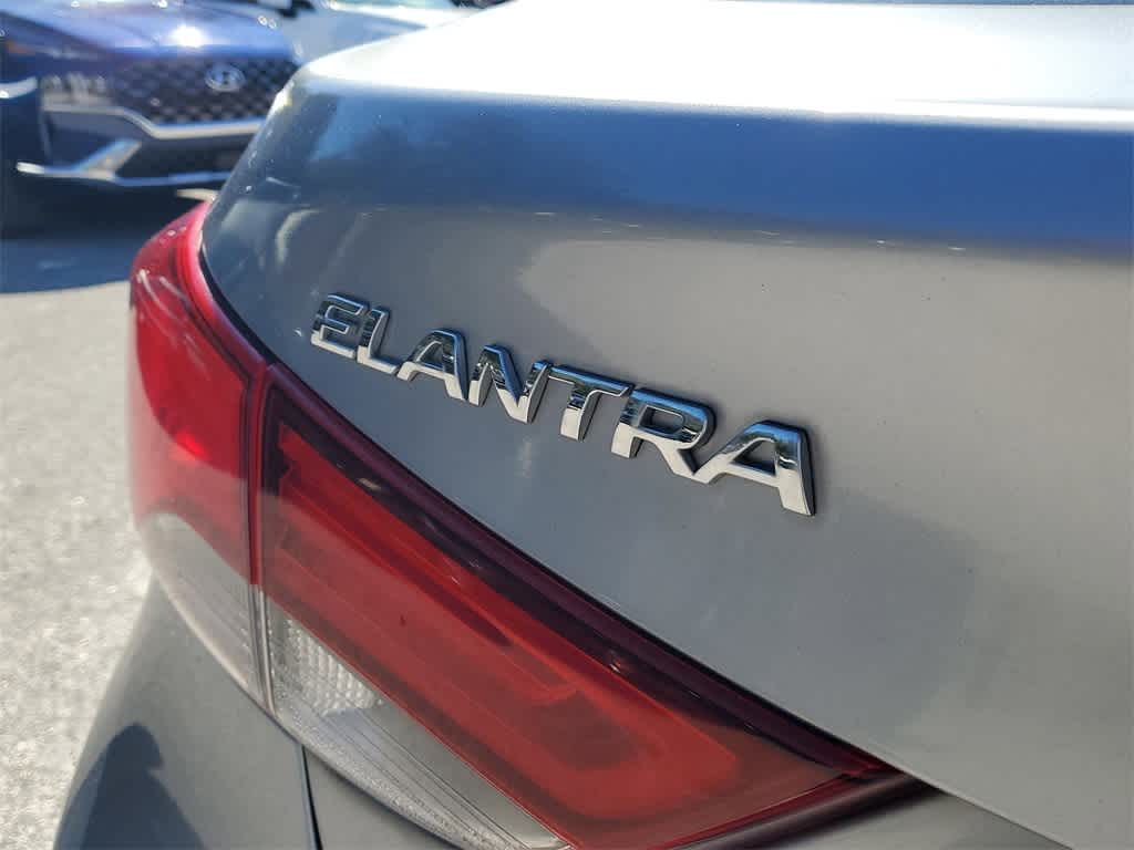 Thumbnail: 2016 Hyundai Elantra - 6