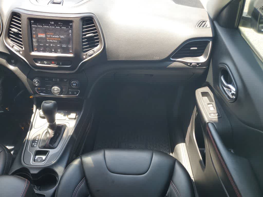 Thumbnail: 2020 Jeep Cherokee - 14