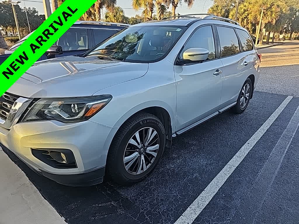2017 Nissan Pathfinder SL -
                  Wesley Chapel, FL