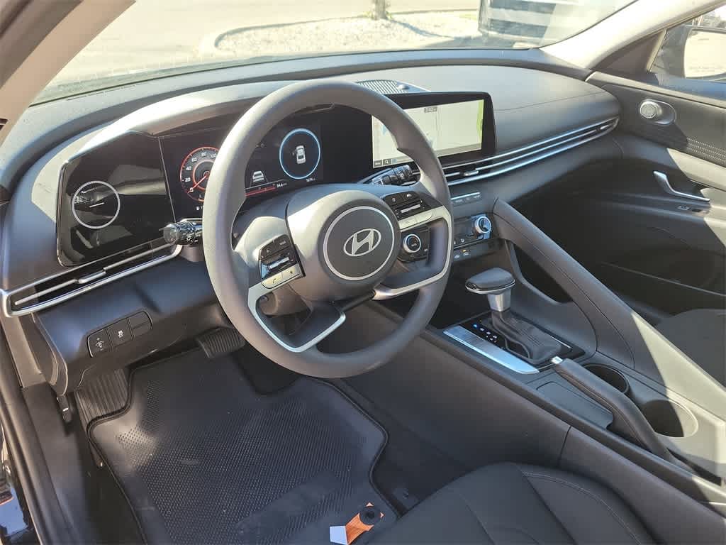 Thumbnail: 2024 Hyundai Elantra - 21