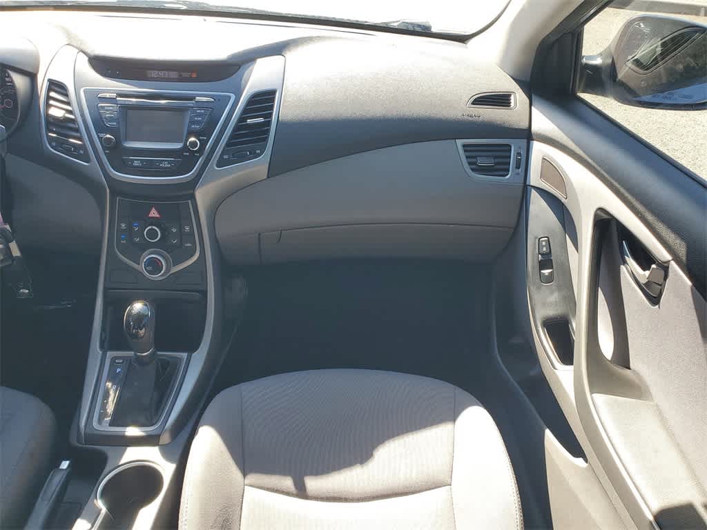 Thumbnail: 2016 Hyundai Elantra - 12