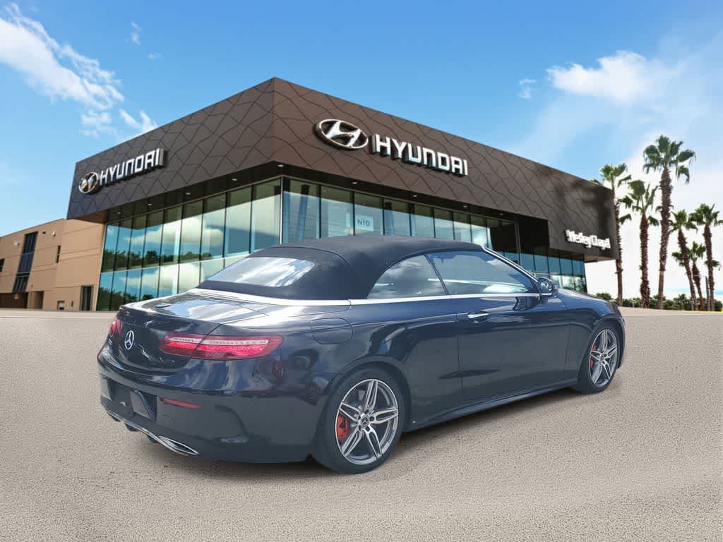 Thumbnail: 2018 Mercedes-Benz E-Class - 3