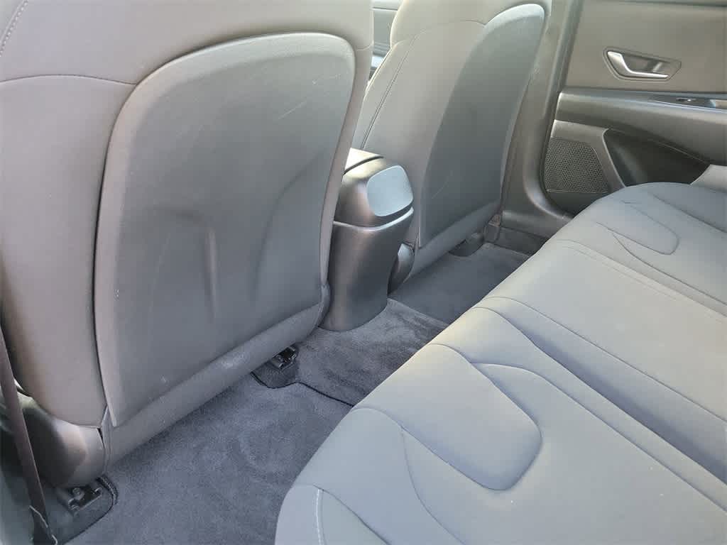 Thumbnail: 2023 Hyundai Elantra - 11