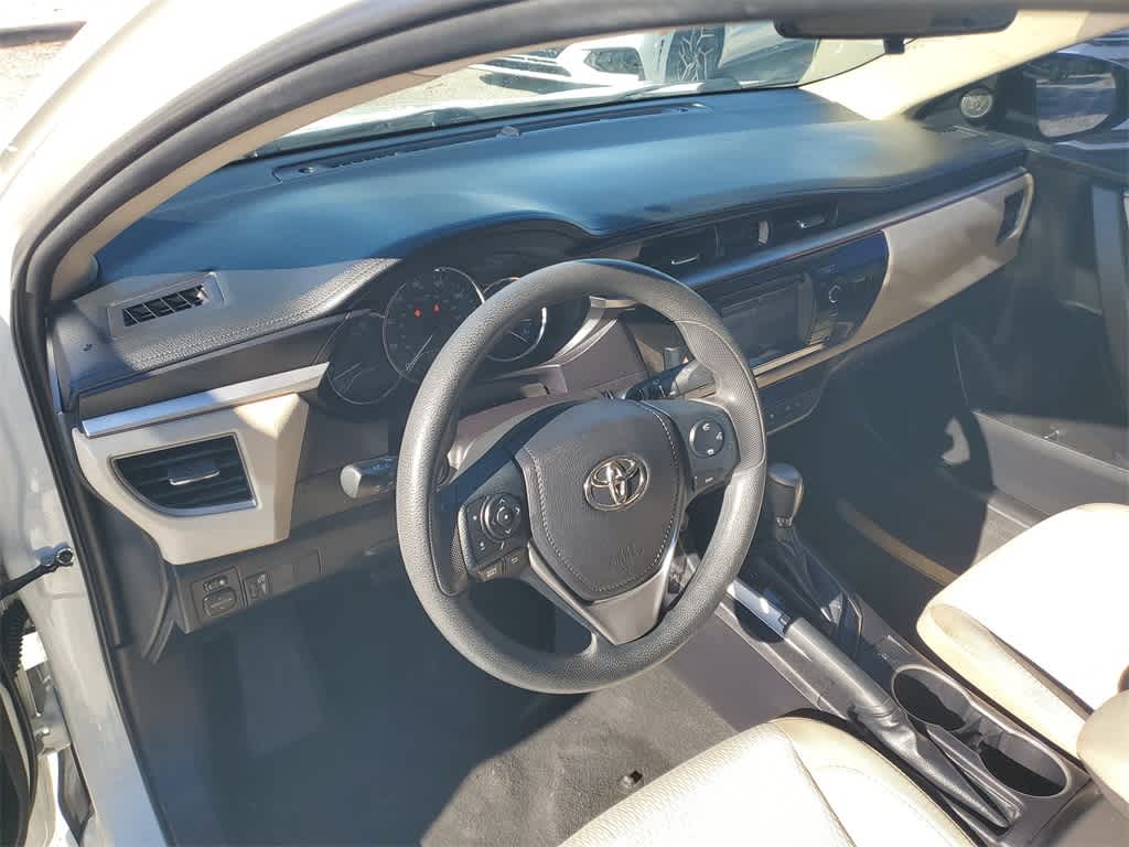 Thumbnail: 2015 Toyota Corolla - 22