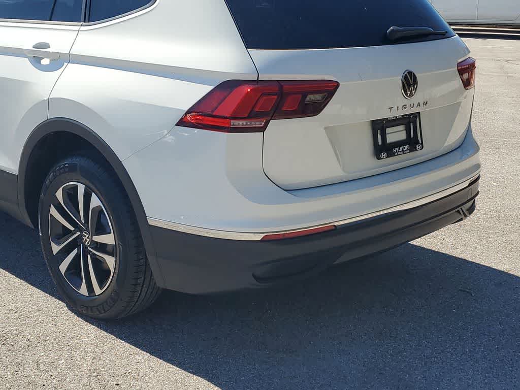 Thumbnail: 2023 Volkswagen Tiguan - 7