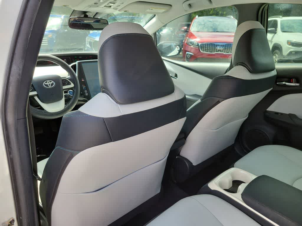 Thumbnail: 2017 Toyota Prius Prime - 10