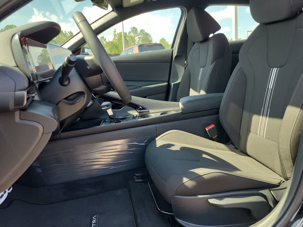 Thumbnail: 2025 Hyundai Elantra - 13