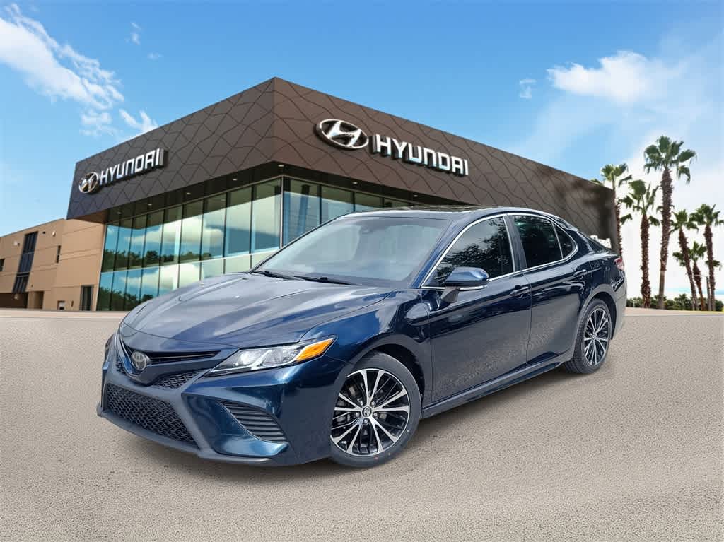 Thumbnail: 2018 Toyota Camry - 1