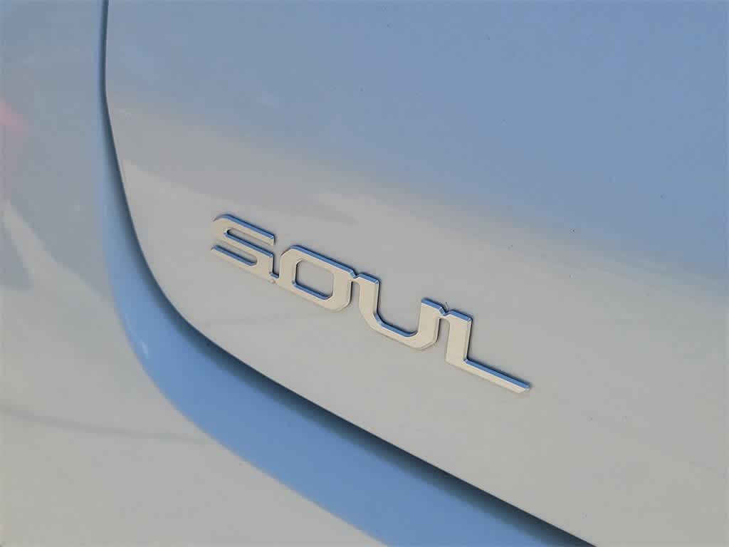 Thumbnail: 2023 Kia Soul - 7