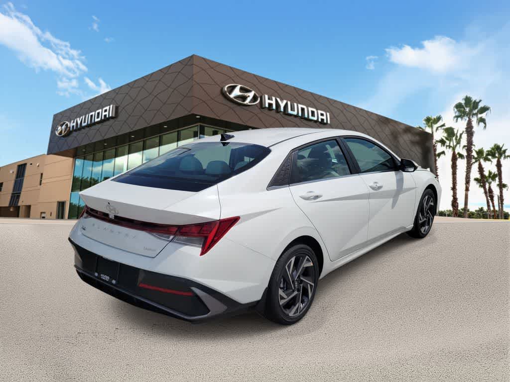 Thumbnail: 2026 Hyundai Elantra - 4