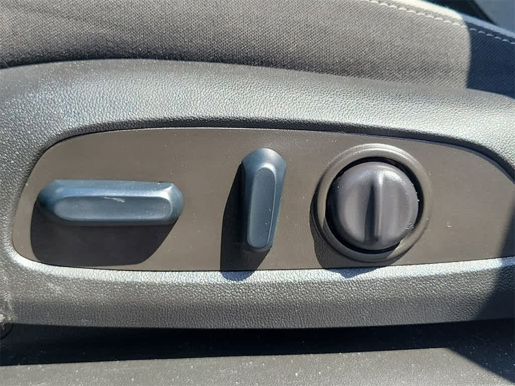 Thumbnail: 2022 Chevrolet Equinox - 19