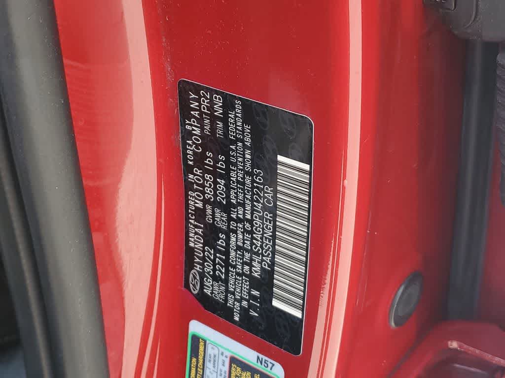 Thumbnail: 2023 Hyundai Elantra - 17