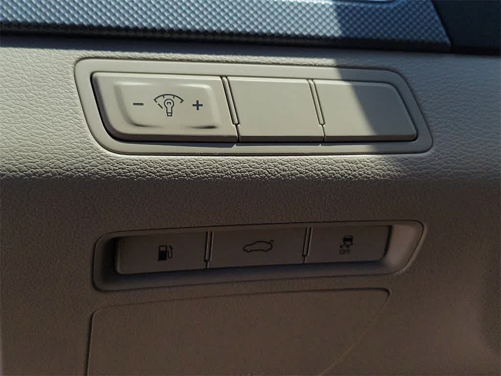 Thumbnail: 2016 Hyundai Sonata - 21