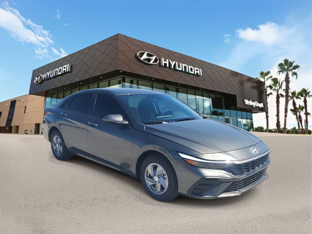 Thumbnail: 2026 Hyundai Elantra - 4
