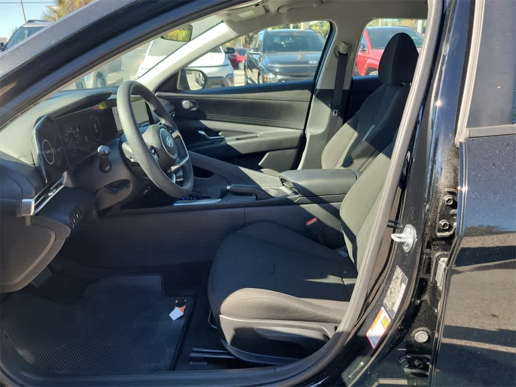 Thumbnail: 2024 Hyundai Elantra - 20