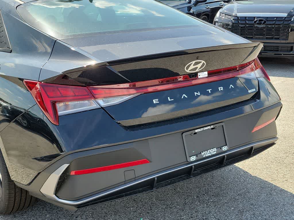 Thumbnail: 2025 Hyundai Elantra - 6