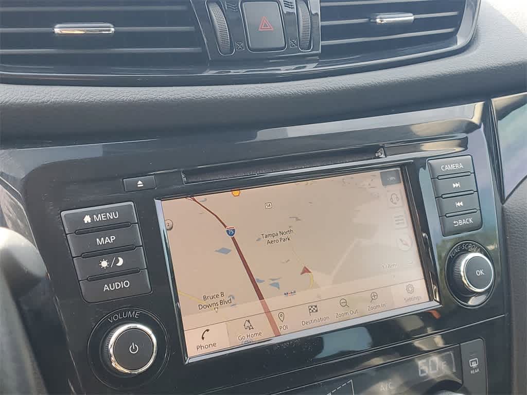 Thumbnail: 2021 Nissan Rogue Sport - 28