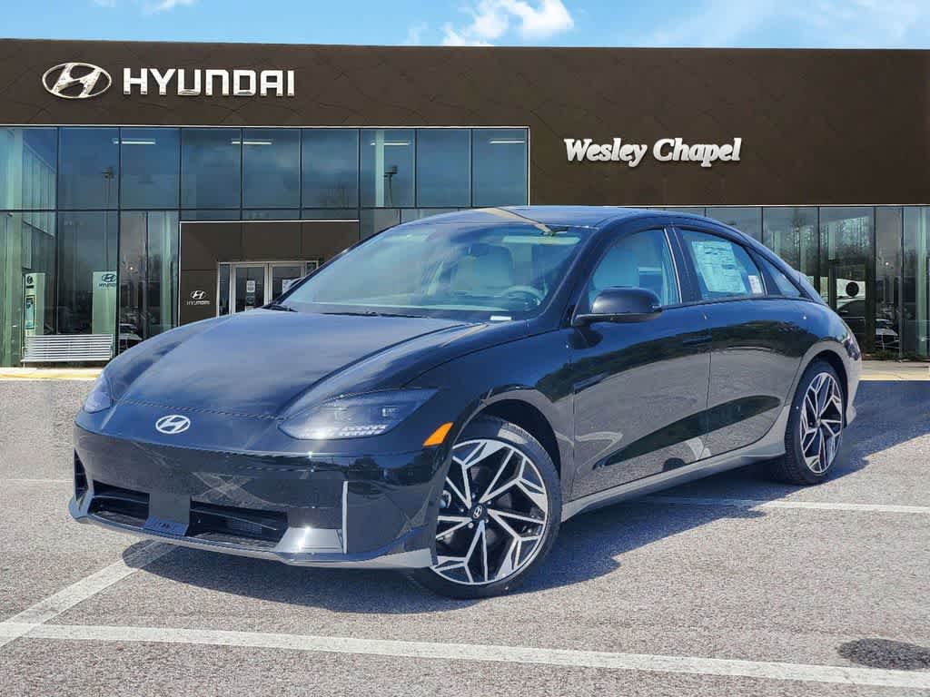 Thumbnail: 2023 Hyundai Ioniq 6 - 27
