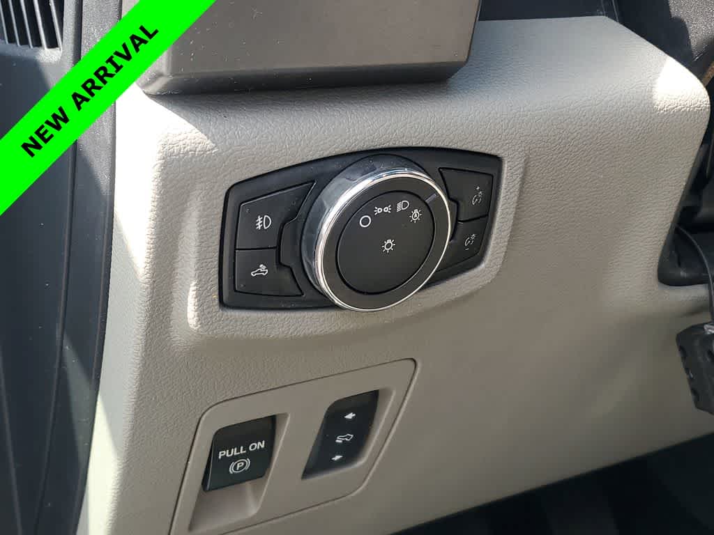 Thumbnail: 2015 Ford F-150 - 20