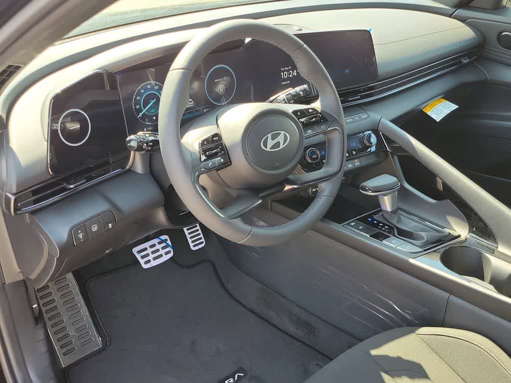 Thumbnail: 2025 Hyundai Elantra - 14