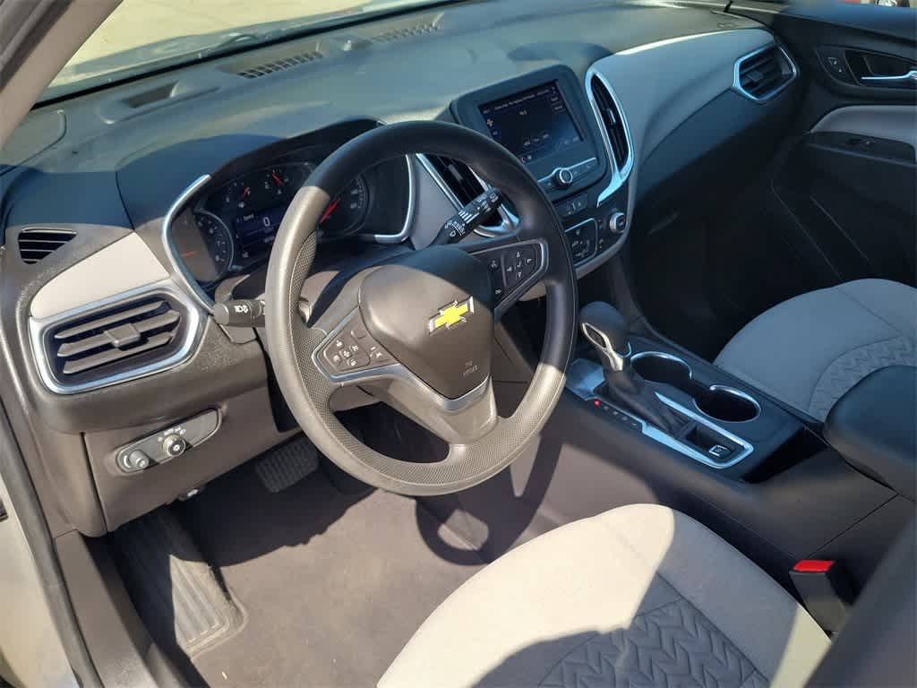 Thumbnail: 2022 Chevrolet Equinox - 22