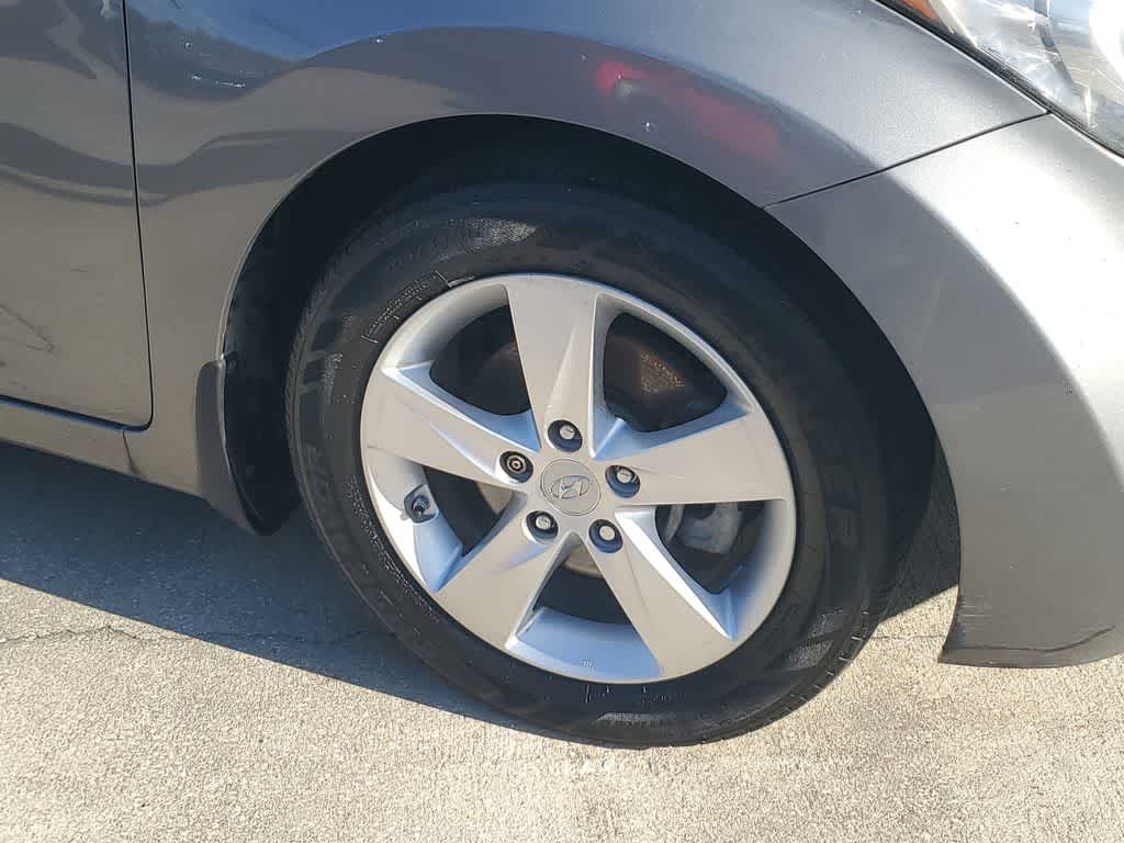 Thumbnail: 2013 Hyundai Elantra - 5