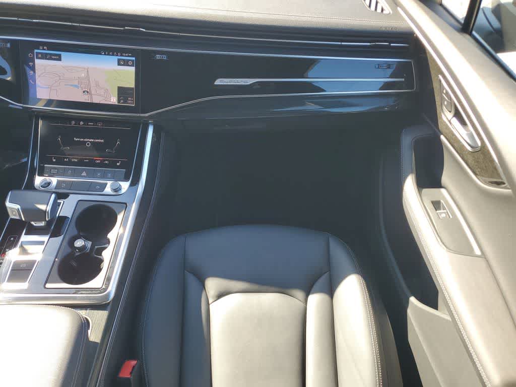 Thumbnail: 2025 Audi Q7 - 13