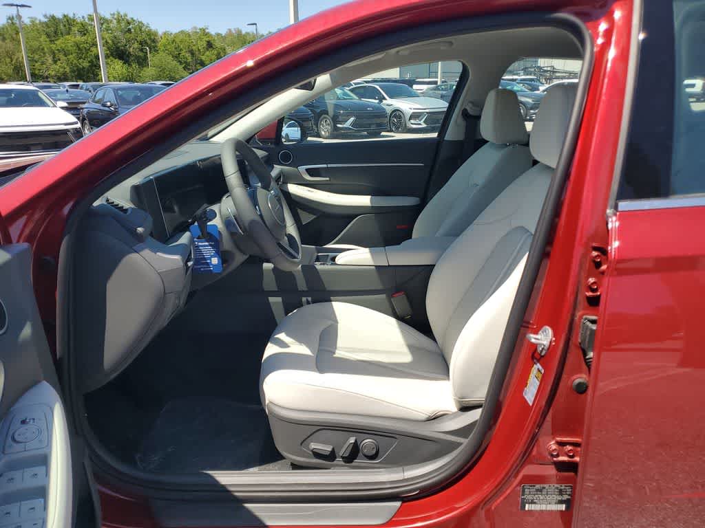 Thumbnail: 2026 Hyundai Sonata - 22