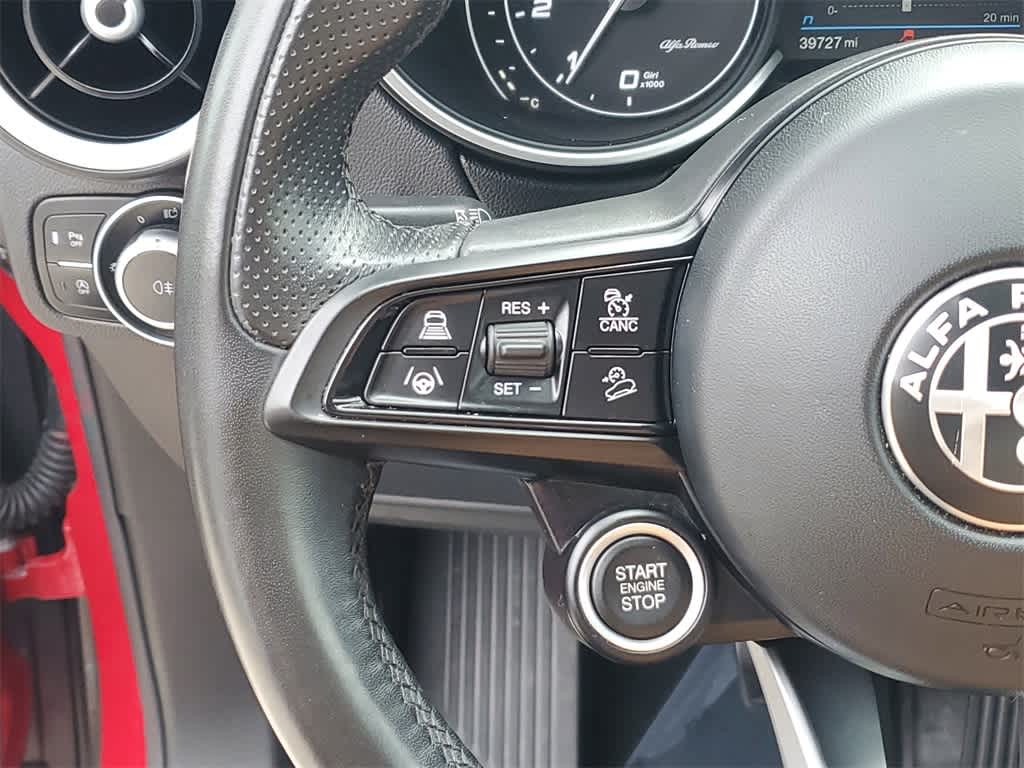 Thumbnail: 2021 Alfa Romeo Stelvio - 29